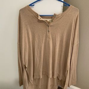 Long sleeve tee
